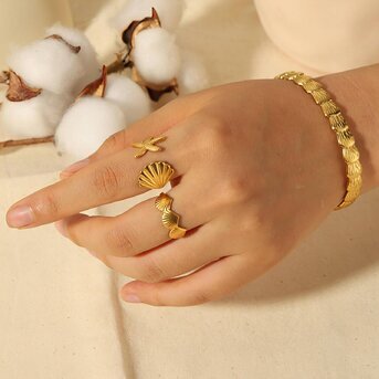 "Seashells" Bracelet, 18K Gold Plated Steel